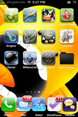 User Wallpaper and Transparent Dock from Winterboard